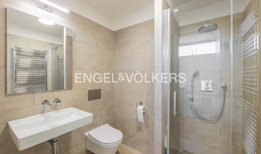Pronájem domu 219 m² s pozemkem 341 m², Praha – náhled fotky 10