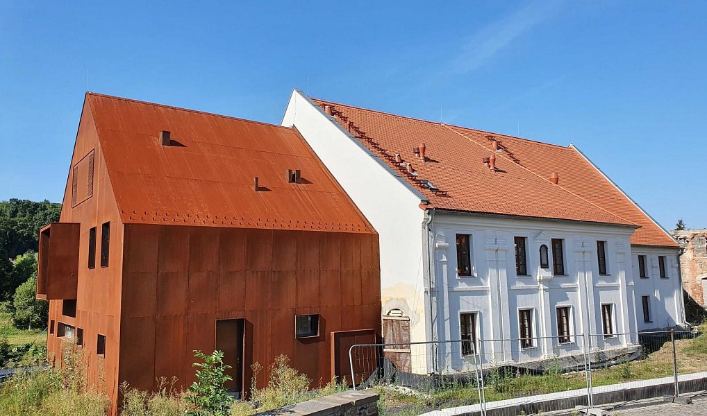 Prodej restaurace 3 313 m², Kadaň – náhled fotky 2