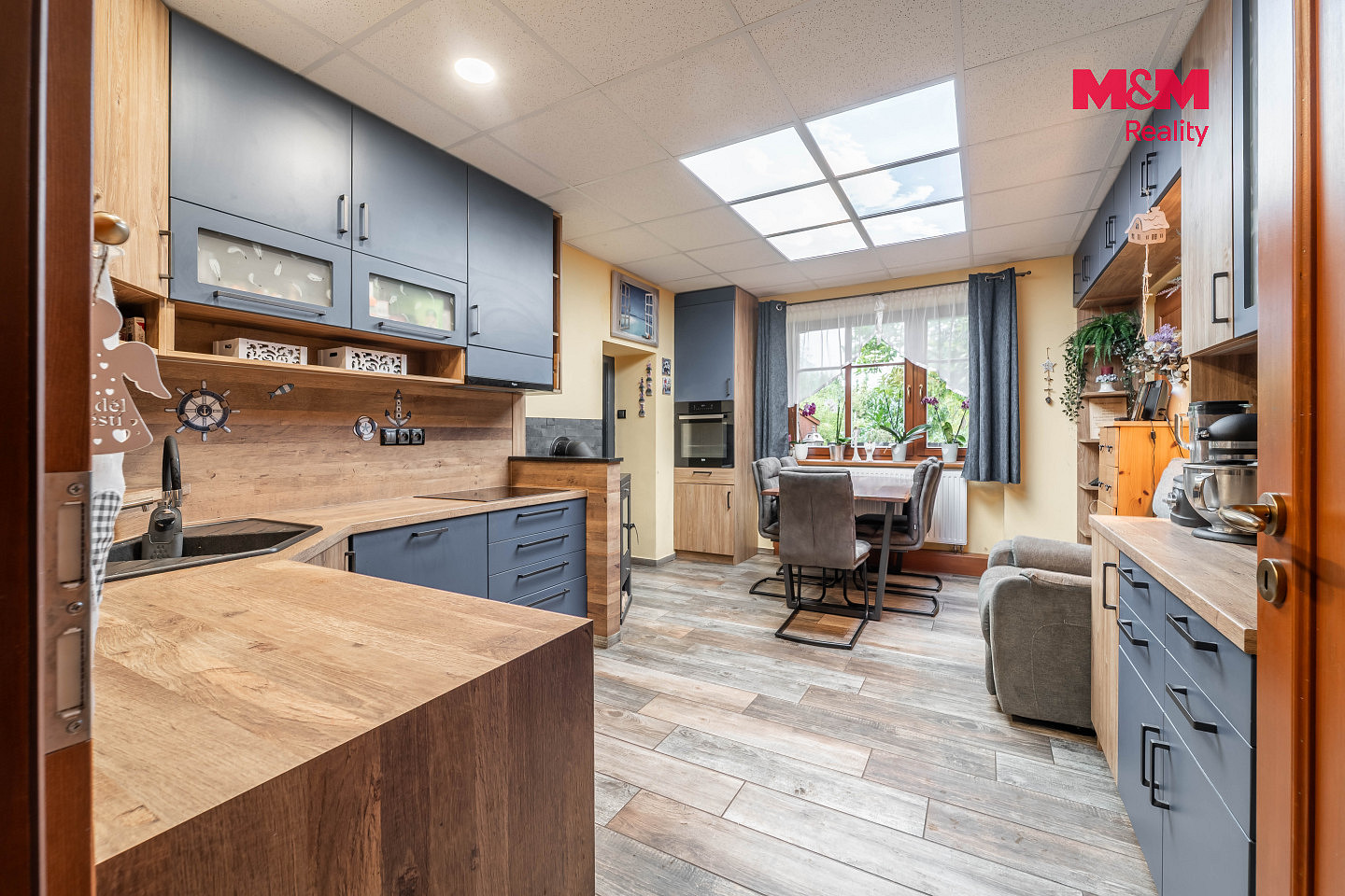 Prodej domu 162 m² s pozemkem 1 501 m² — photo 2