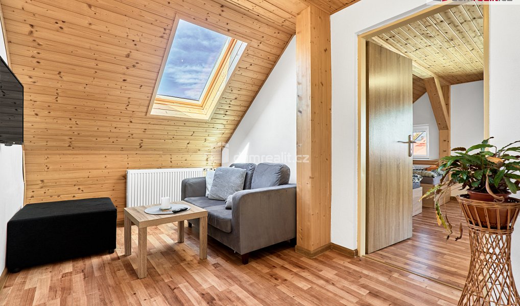 Prodej domu 180 m² s pozemkem 517 m², Pernink – náhled fotky 16