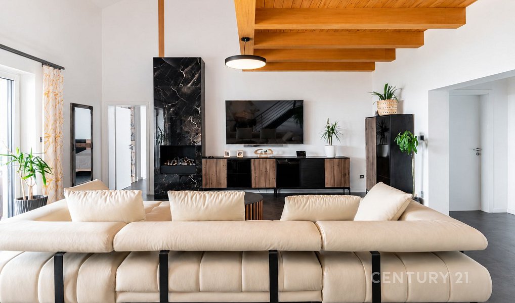 Prodej domu 260 m² s pozemkem 906 m², Hajany – náhled fotky 9