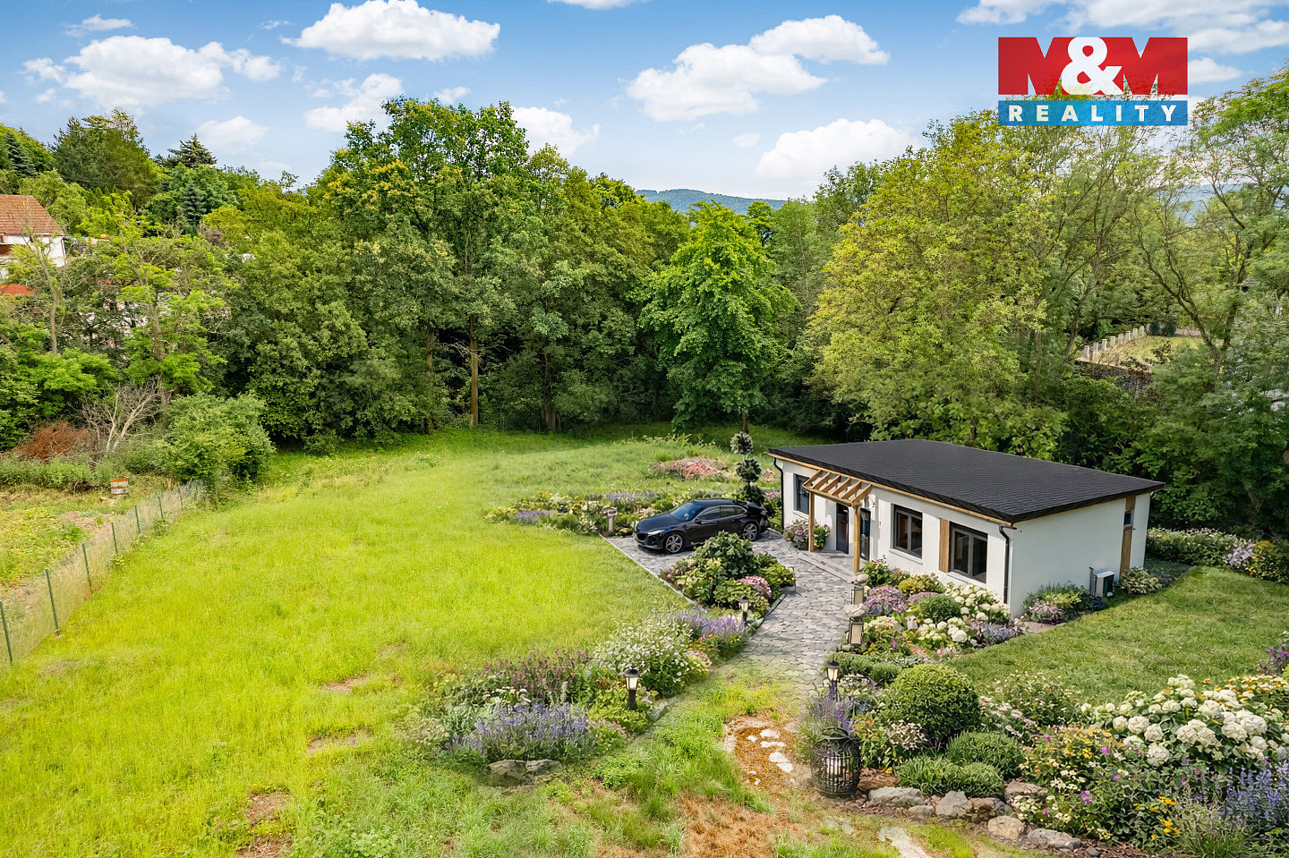 Prodej stavebního pozemku 1 261 m² – fotografie 3
