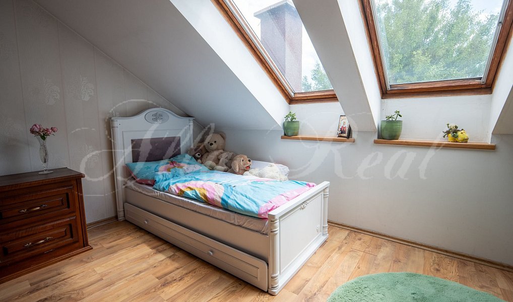 Prodej domu 371 m² s pozemkem 1 670 m², Modřice – náhled fotky 9