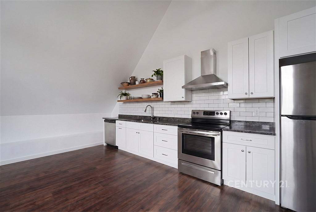 Prodej bytu 4+kk 136 m² — photo 3