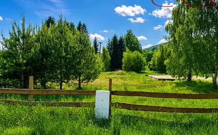 Prodej stavebního pozemku 5 479 m², Cvikov - Trávník, okres Česká Lípa