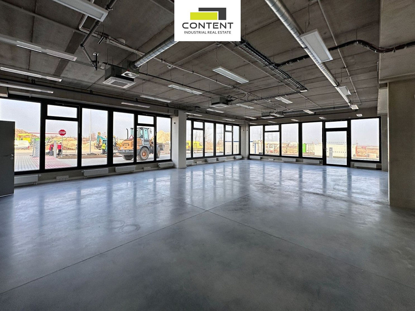 Pronájem skladovacích prostor 1 100 m² – fotografie 4