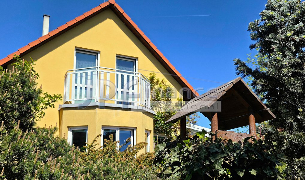 Prodej domu 100 m² s pozemkem 897 m², Tišice – náhled fotky 2