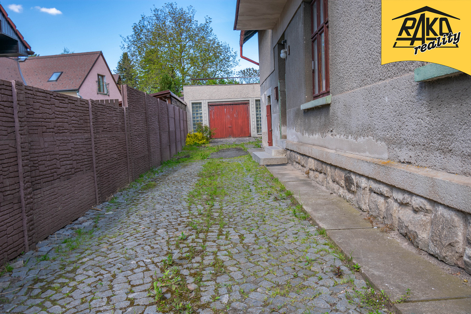 Prodej domu 310 m² s pozemkem 664 m² – další
