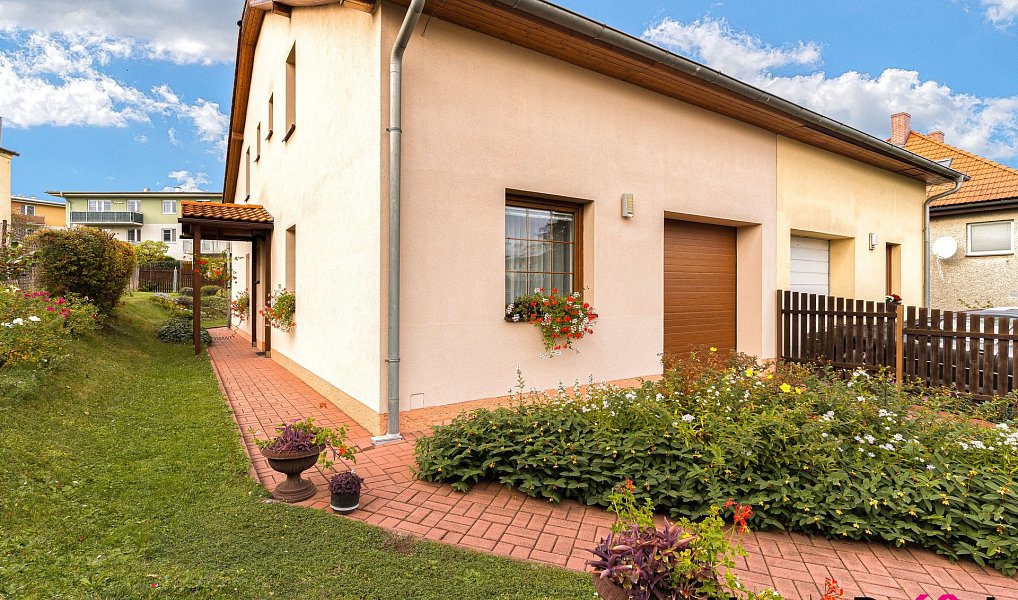 Prodej domu 187 m² s pozemkem 422 m², Praha – náhled fotky 23