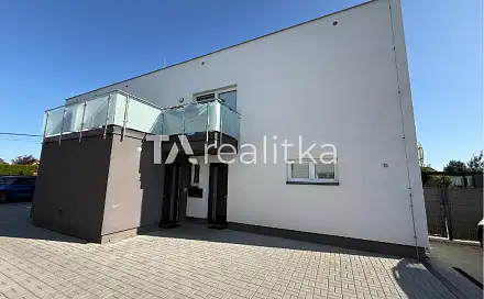 Pronájem bytu 3+kk 72 m²