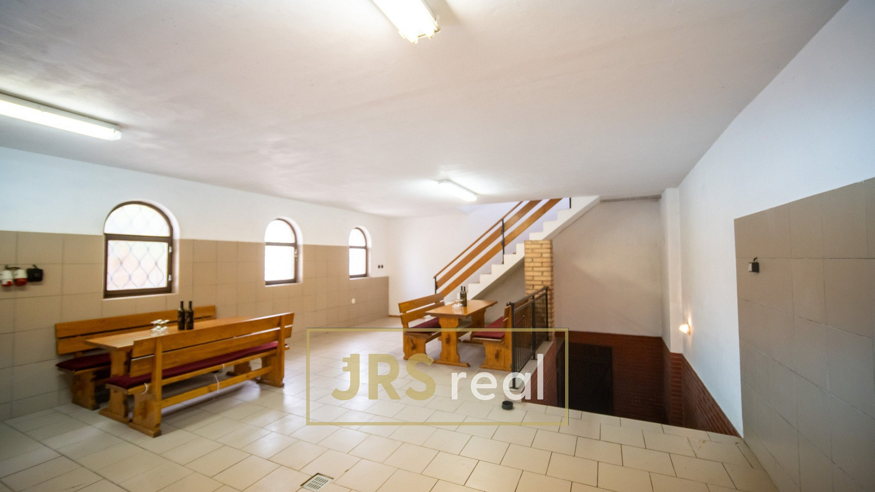 Prodej vinného sklepu - velké bílovice — photo 5