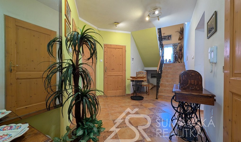 Prodej domu 121 m² s pozemkem 1 098 m², Vacov – náhled fotky 15