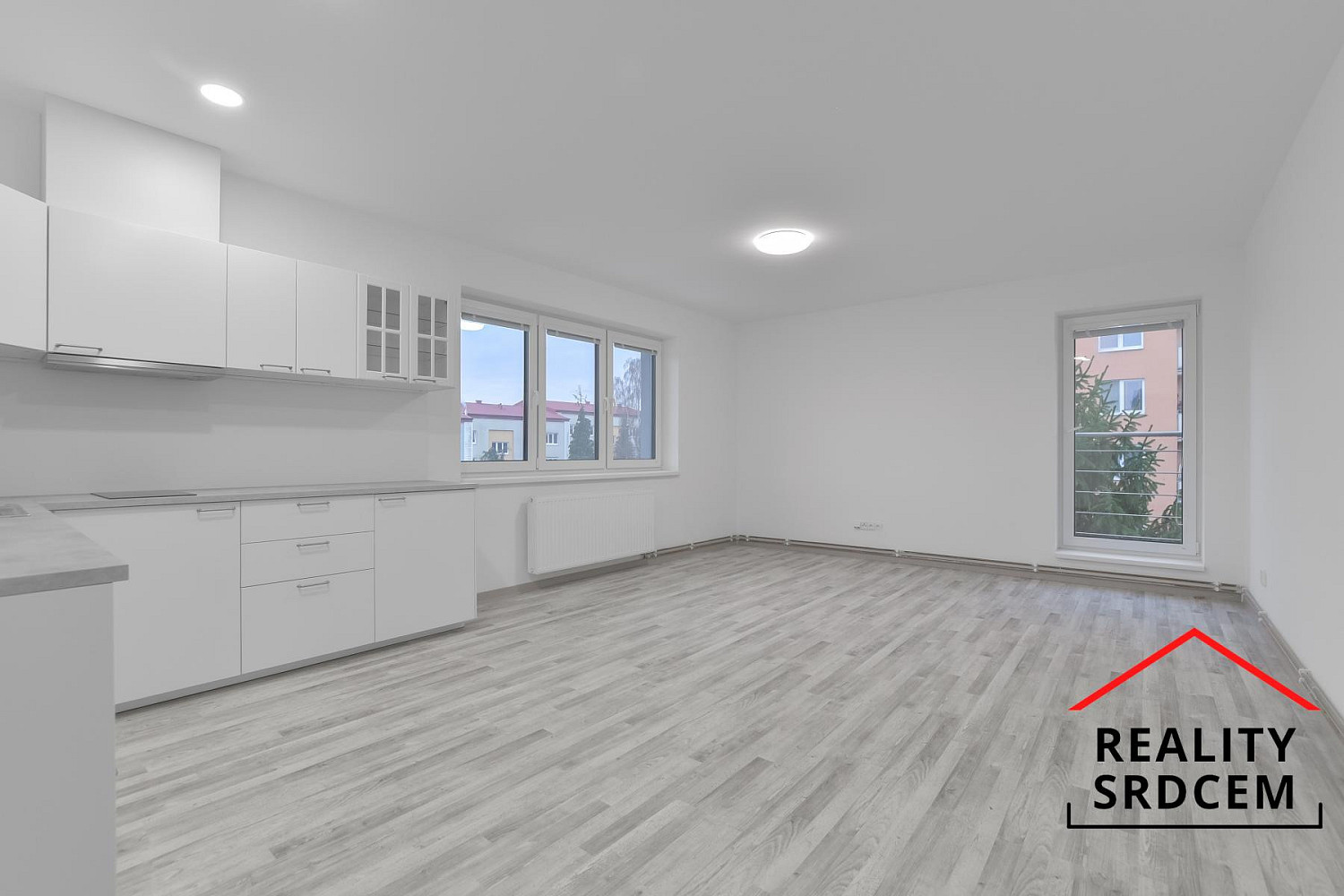 Pronájem bytu 2+kk 48 m² – fotografie 2