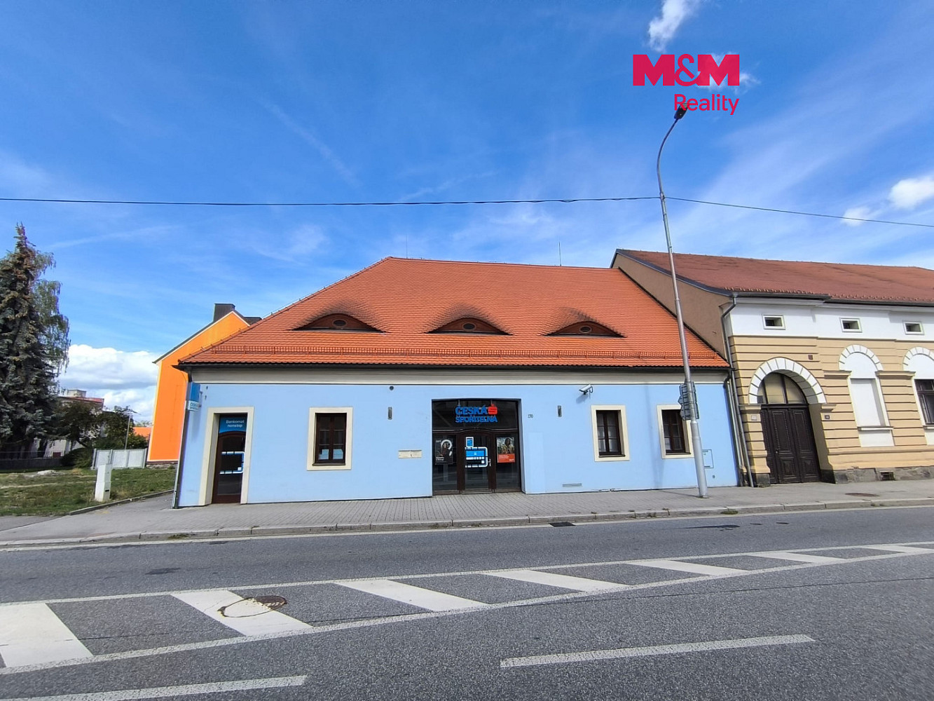 Pronájem obchodních prostor 524 m²