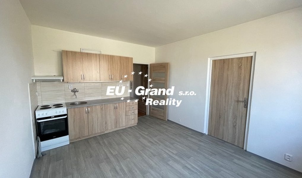 Pronájem bytu 1+1 45 m², Varnsdorf – náhled fotky 2