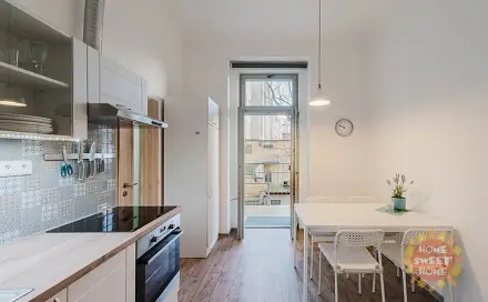 Pronájem bytu 1+1 35 m², Velehradská, Praha 3 - Vinohrady