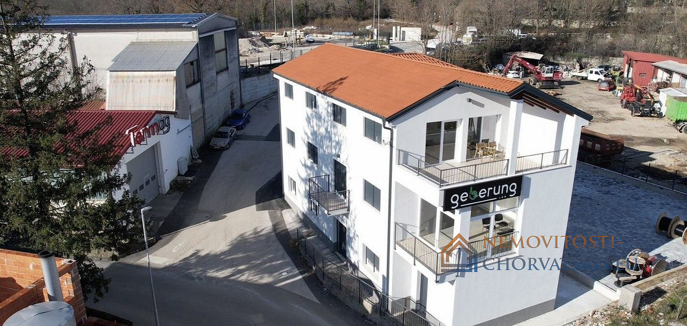 Pronájem domu 390 m² s pozemkem 784 m², Matulji