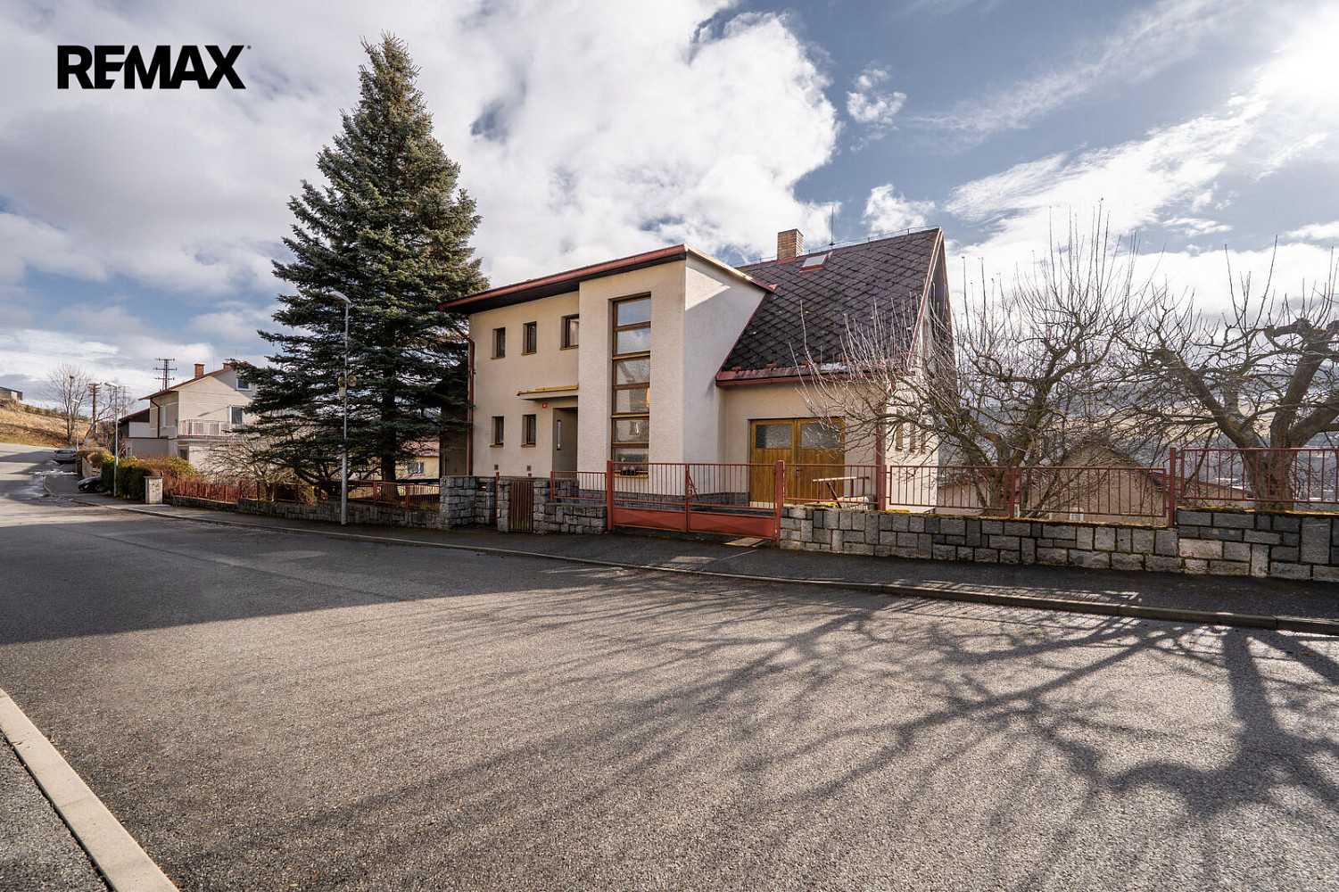 Prodej domu 210 m² s pozemkem 142 m² – fotografie 4