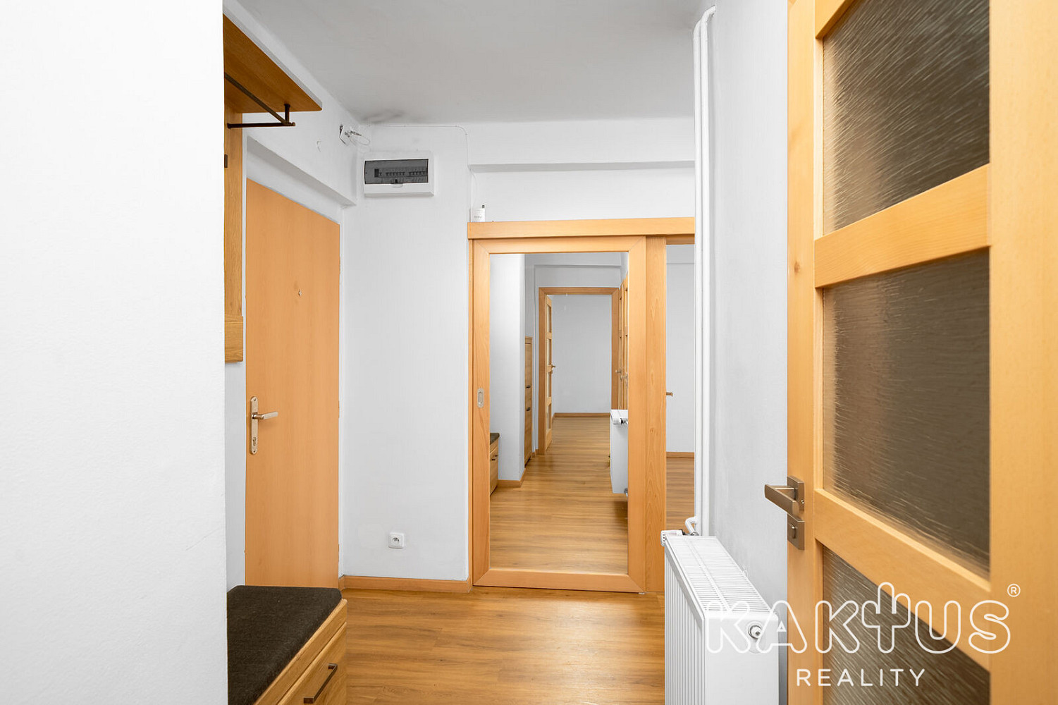Pronájem bytu 2+1 56 m² – fotografie 3