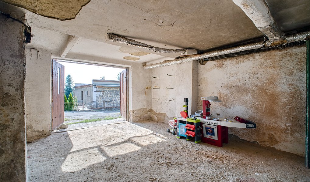 Prodej domu 260 m² s pozemkem 1 378 m², Vřesina – náhled fotky 35