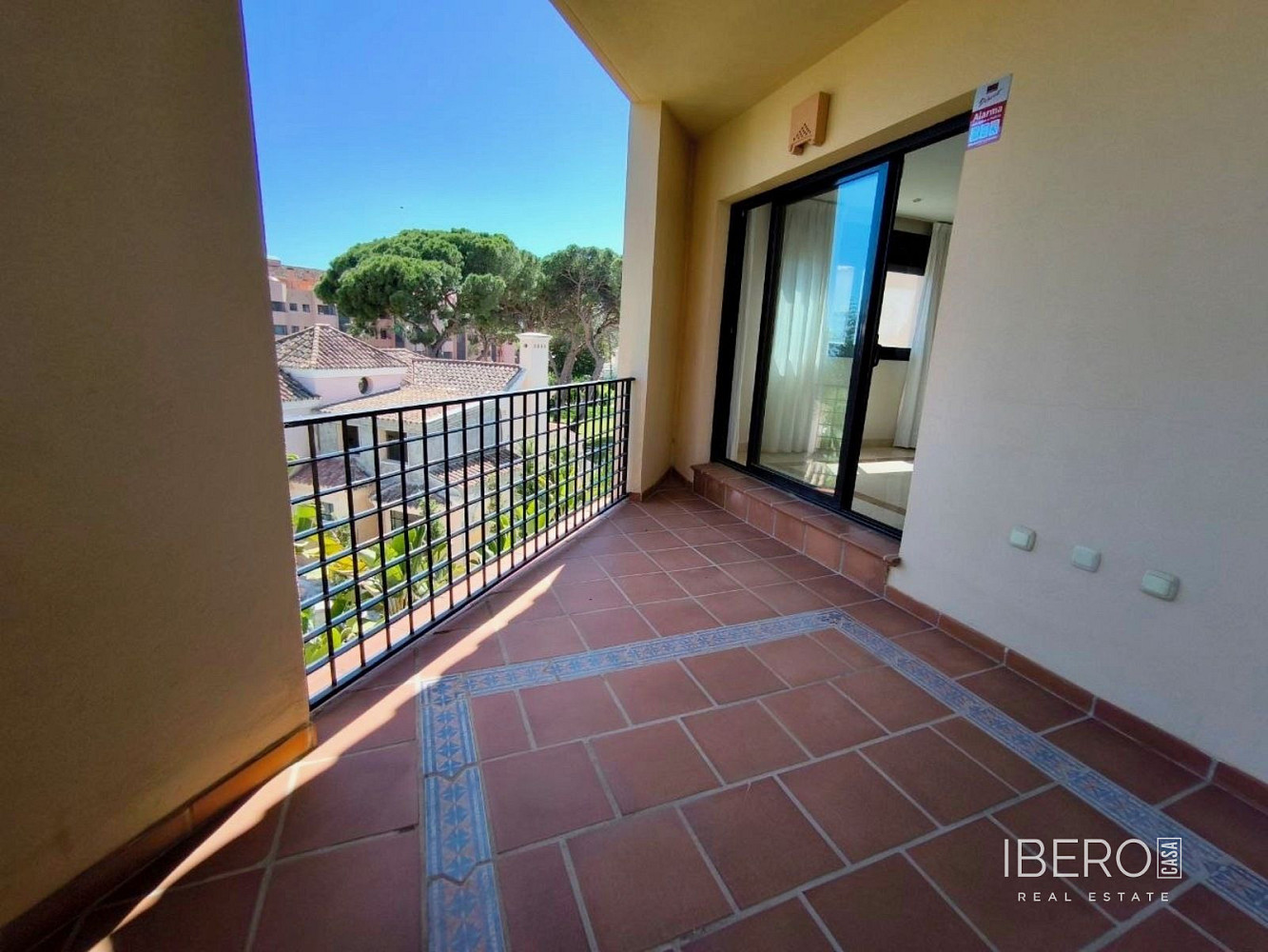 Piso 3+kk – Marbella, Nueva Andalucía - Vista 3