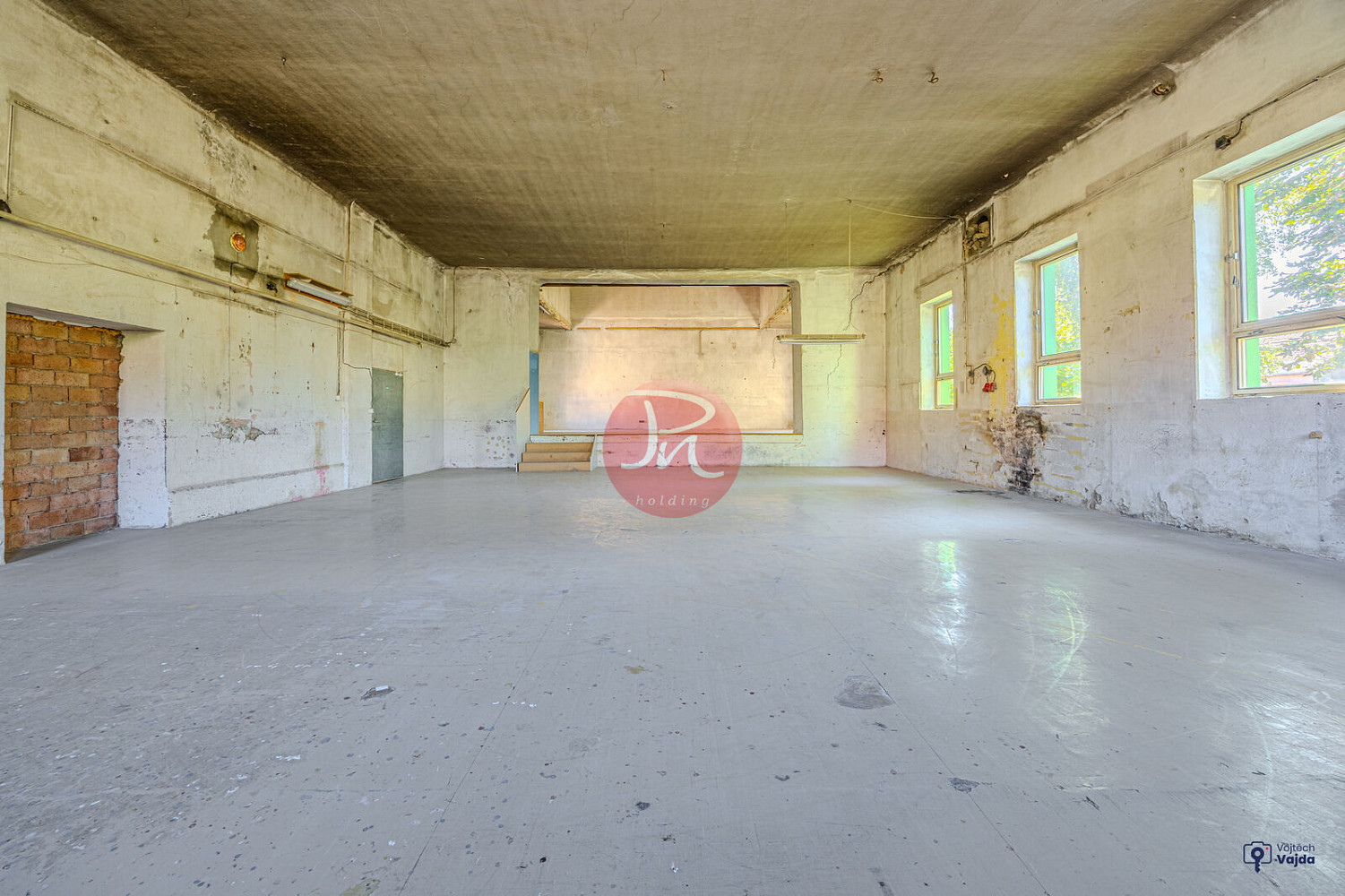 Prodej skladovacích prostor 500 m²