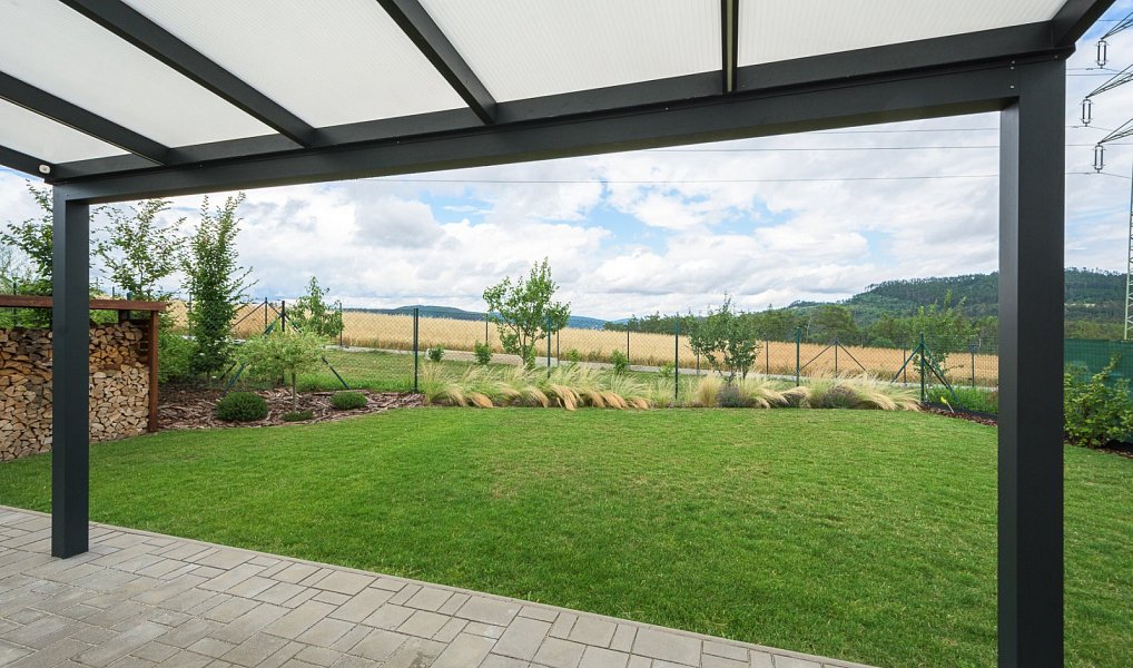 Prodej bytu 4+kk 95 m², Králův Dvůr – fotka 1 z 34