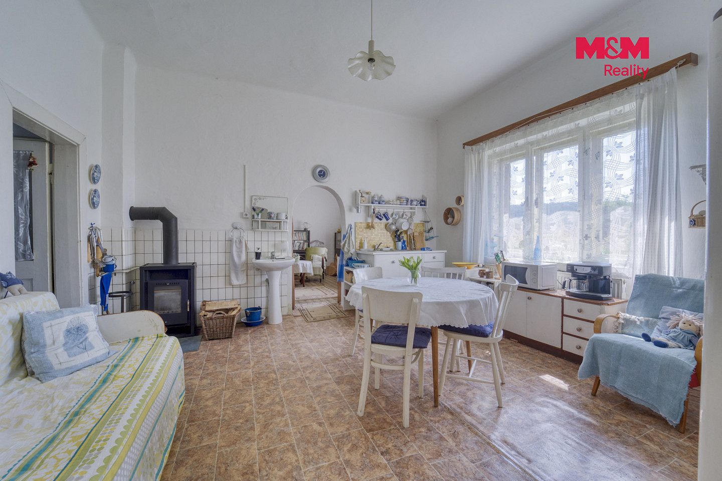 Prodej domu 203 m² s pozemkem 2 654 m² — photo 2
