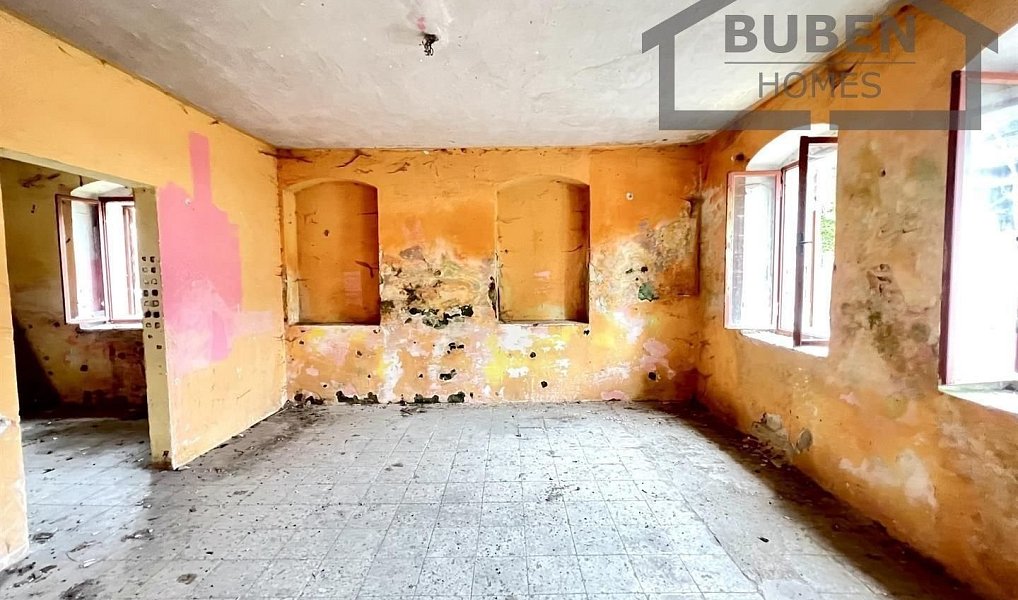 Prodej domu 170 m² s pozemkem 558 m², Lesná – náhled fotky 8