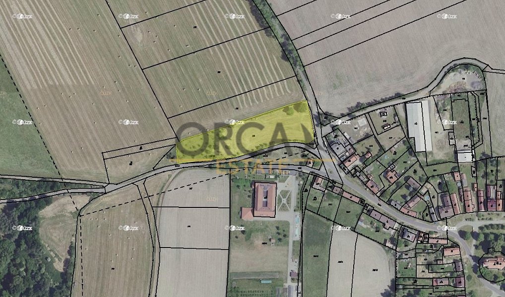Prodej pozemku 1 587 m², Zvíkovec – fotka 1 z 4
