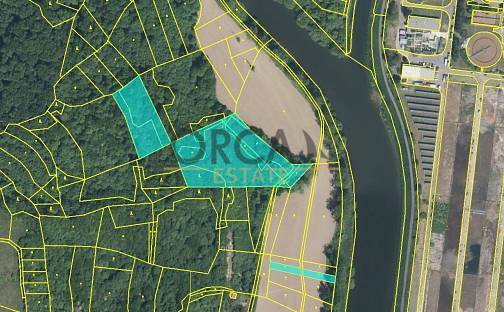 Prodej pozemku 3 653 m², Napajedla, okres Zlín