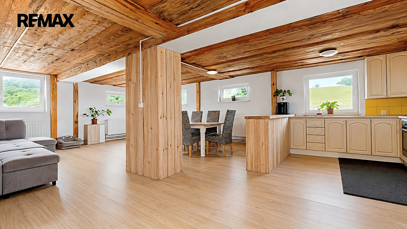 Prodej domu 408 m² s pozemkem 3 192 m² – fotografie 3