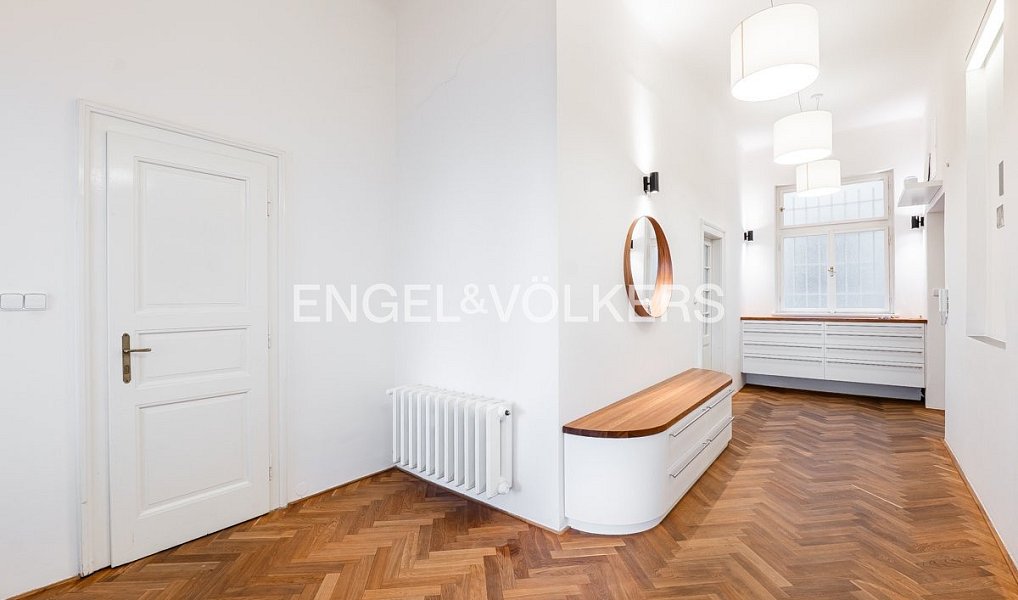Pronájem bytu 3+1 115 m², Praha – náhled fotky 8