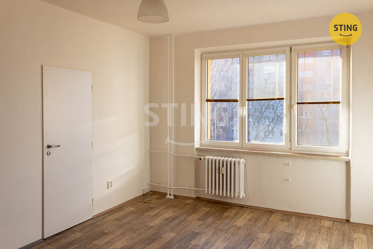 Pronájem bytu 1+1 36 m² – fotografie 3