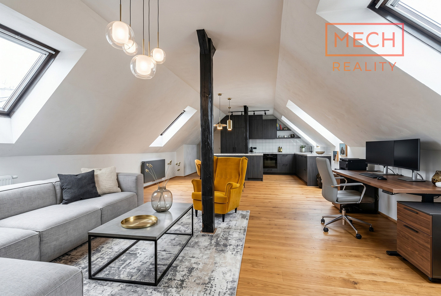 Prodej domu 313 m² s pozemkem 892 m² – fotografie 3