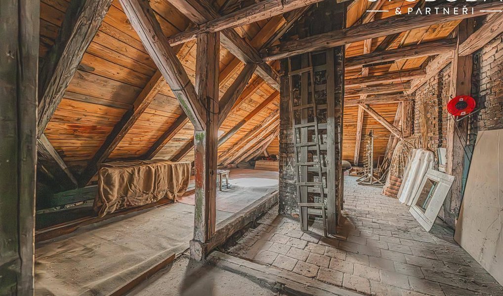 Prodej nájemního domu, činžáku 582 m², Hradec Králové – náhled fotky 12