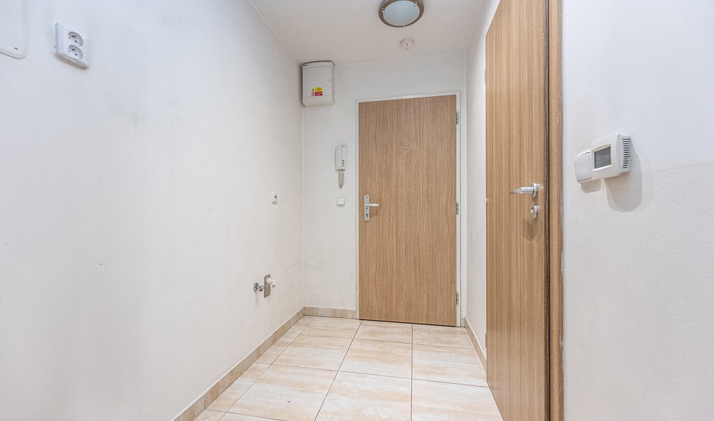 Pronájem bytu 2+kk 37 m², Praha – náhled fotky 8