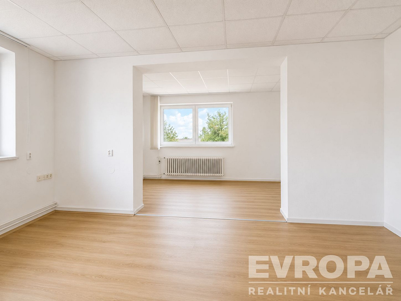 Pronájem kanceláře 75 m² – fotografie 5
