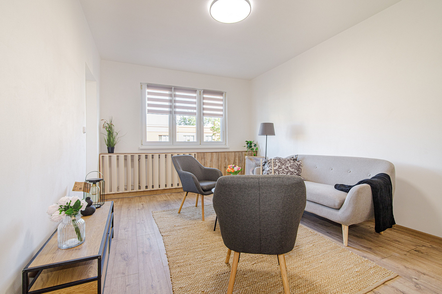 Pronájem bytu 2+kk 55 m² – fotografie 3