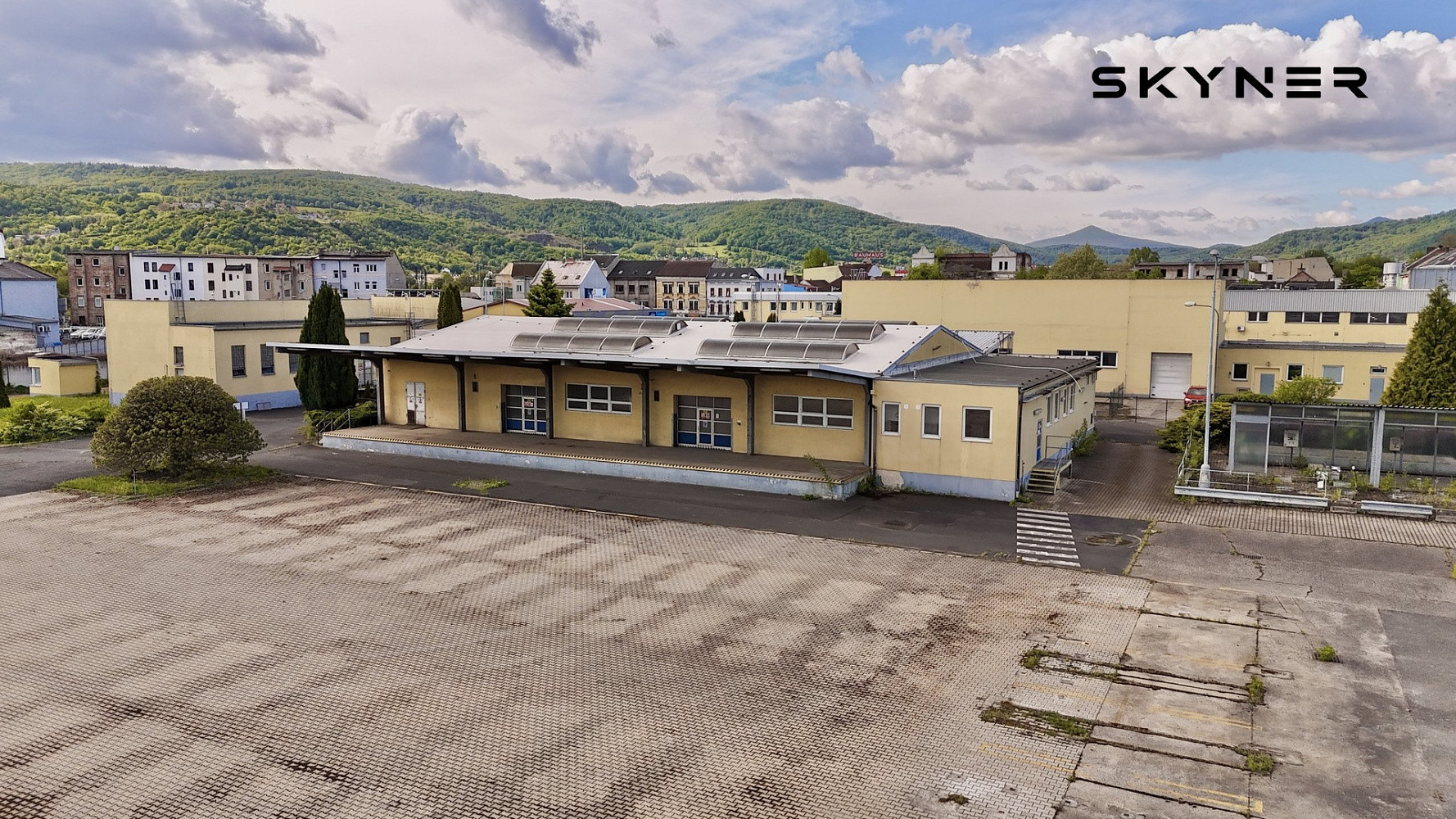 Prodej obchodních prostor 800 m² – fotografie 2
