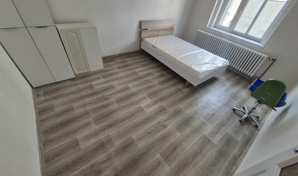 Pronájem obchodních prostor 300 m², Žatec – náhled fotky 15