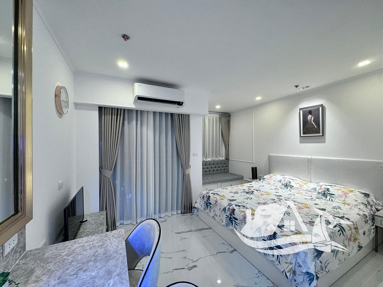 Prodej bytu 1+kk 20 m² — photo 3