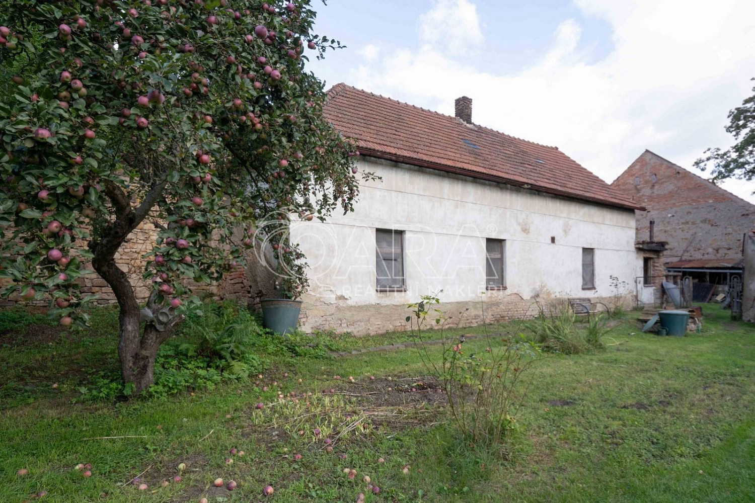 Prodej domu 200 m² s pozemkem 1 769 m²