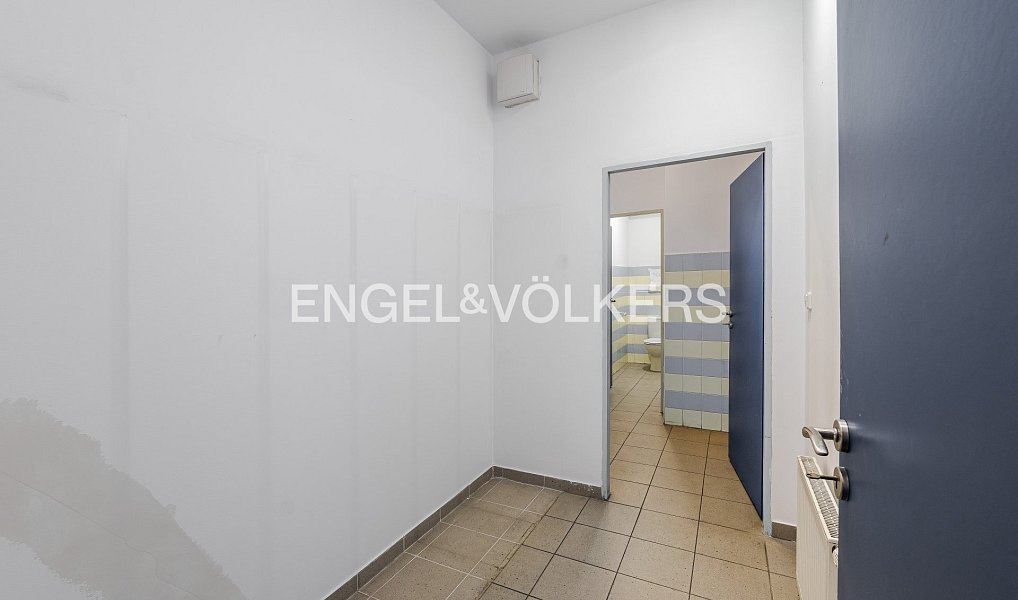 Pronájem obchodních prostor 224 m², Praha – náhled fotky 10