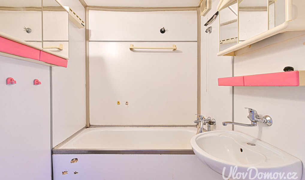 Prodej bytu 4+1 77 m², Praha – náhled fotky 24