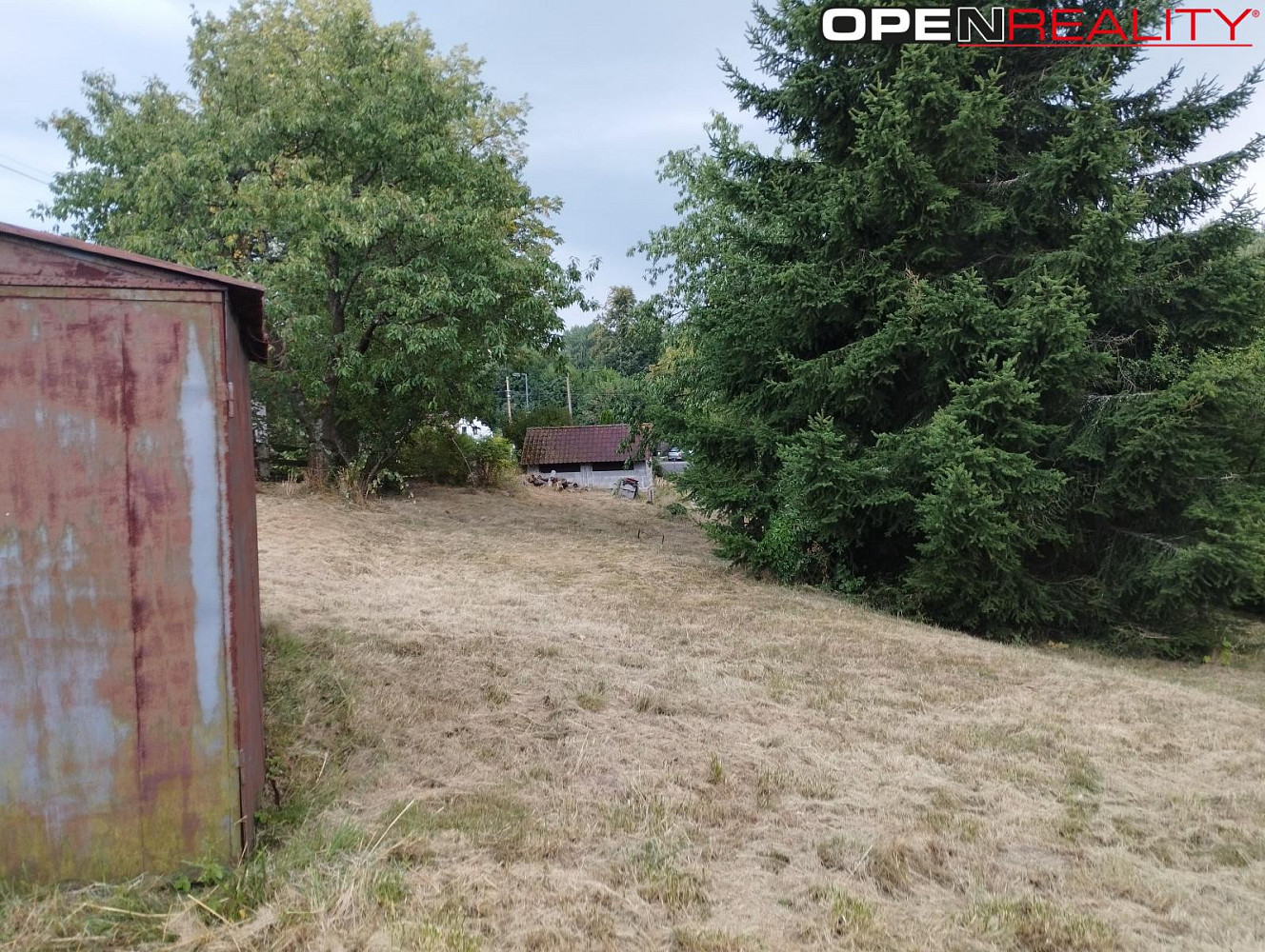 Prodej stavebního pozemku 976 m² – další