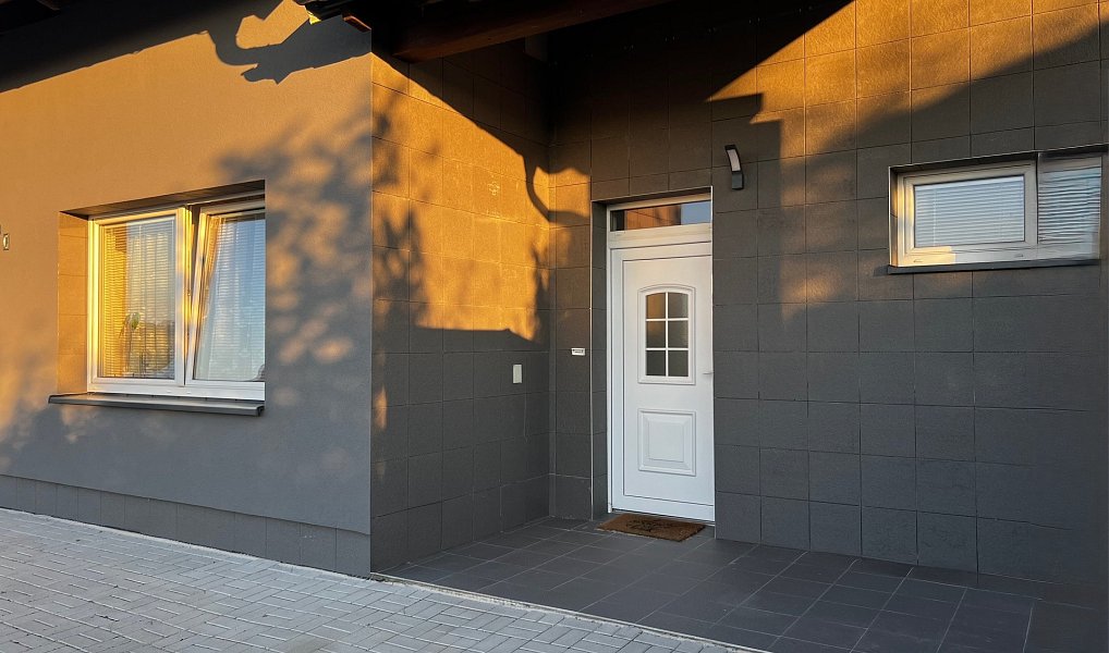 Pronájem bytu 4+kk 109 m², Kounice – náhled fotky 18