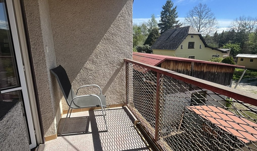 Prodej domu 181 m² s pozemkem 1 361 m², Kobylá nad Vidnavkou – náhled fotky 9