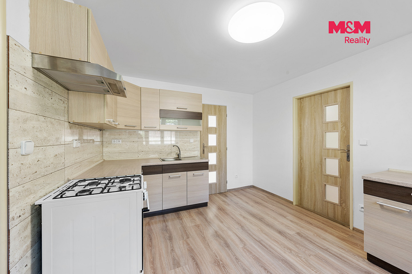 Prodej nájemního domu, činžáku 500 m² – fotografie 3