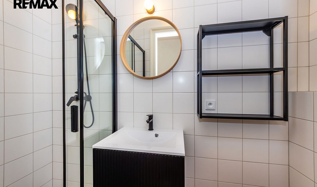 Pronájem bytu 2+kk 34 m², Praha – náhled fotky 2